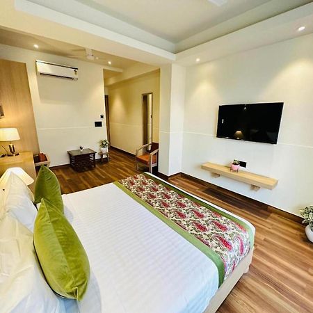 Crown Hotel Agra Near Taj Mahal Luaran gambar