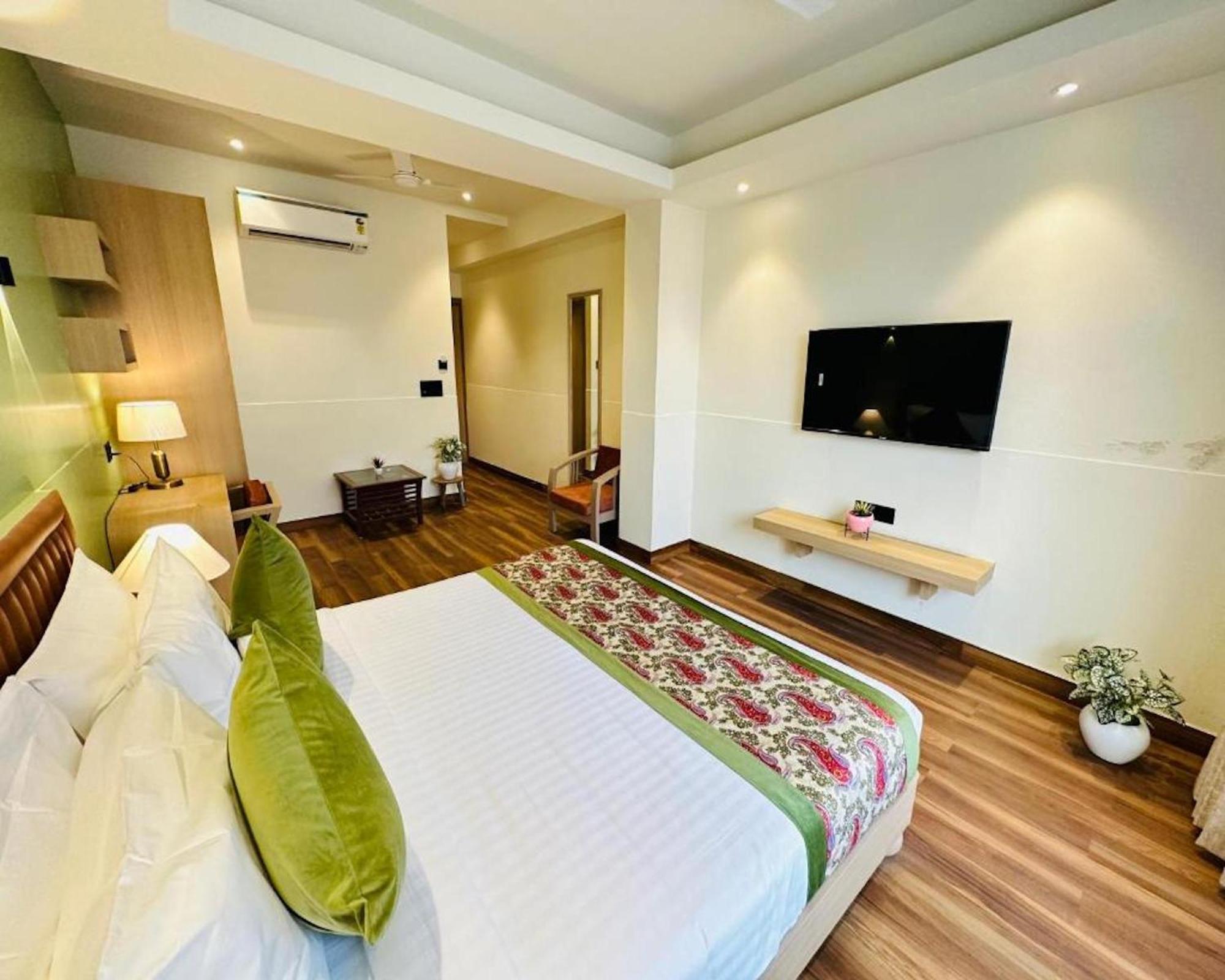 Crown Hotel Agra Near Taj Mahal Luaran gambar