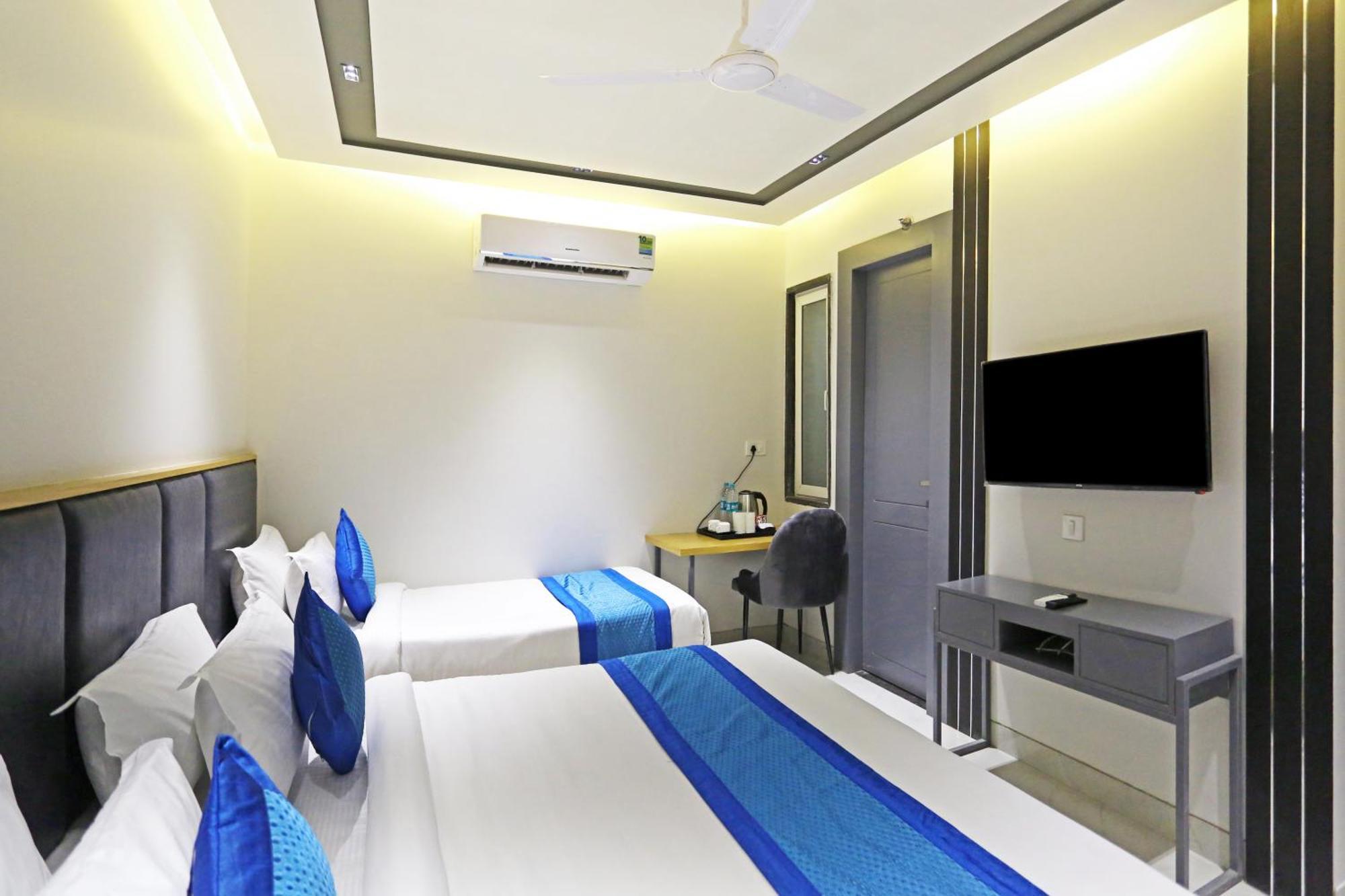 Crown Hotel Agra Near Taj Mahal Luaran gambar