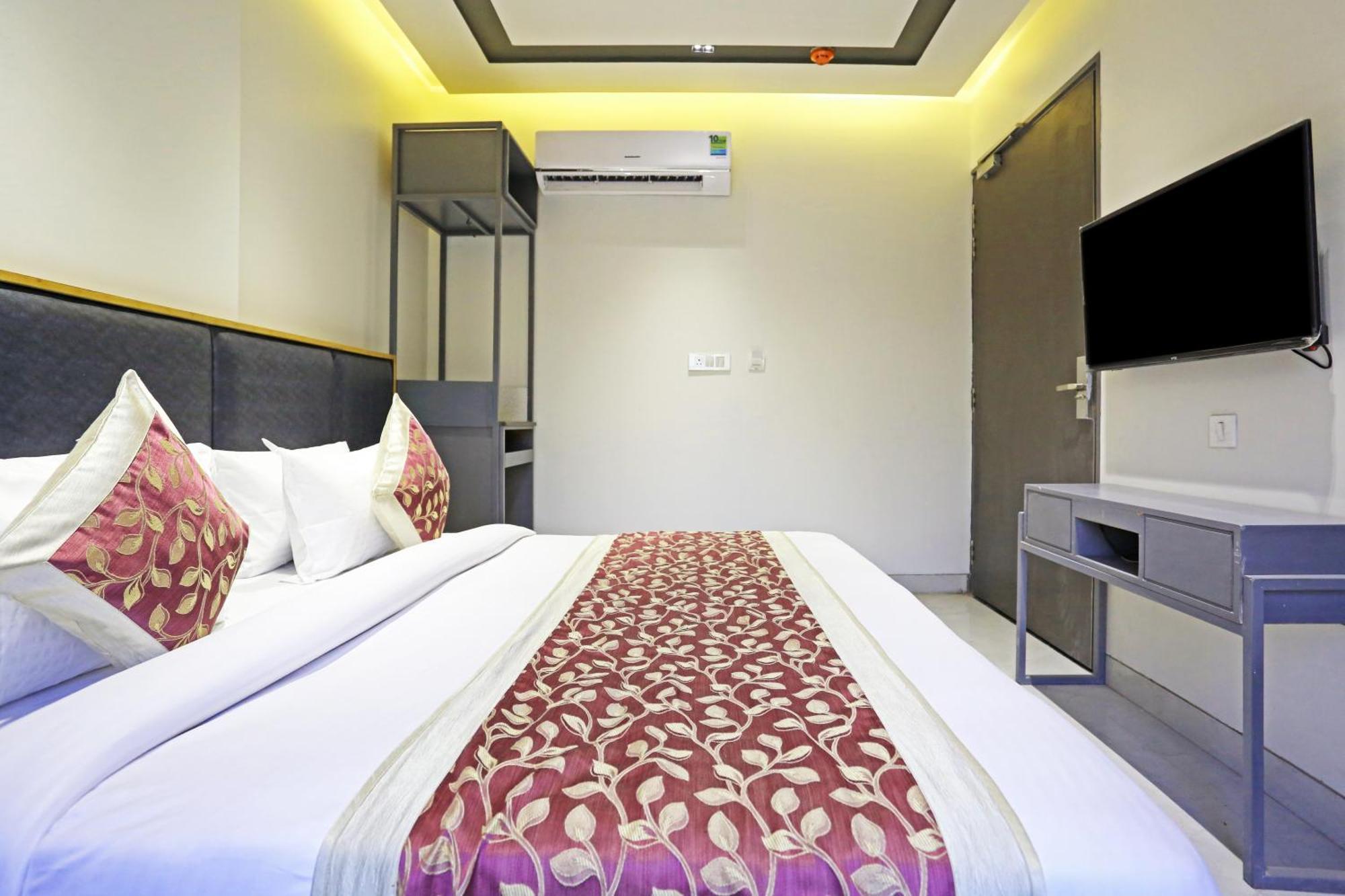 Crown Hotel Agra Near Taj Mahal Luaran gambar