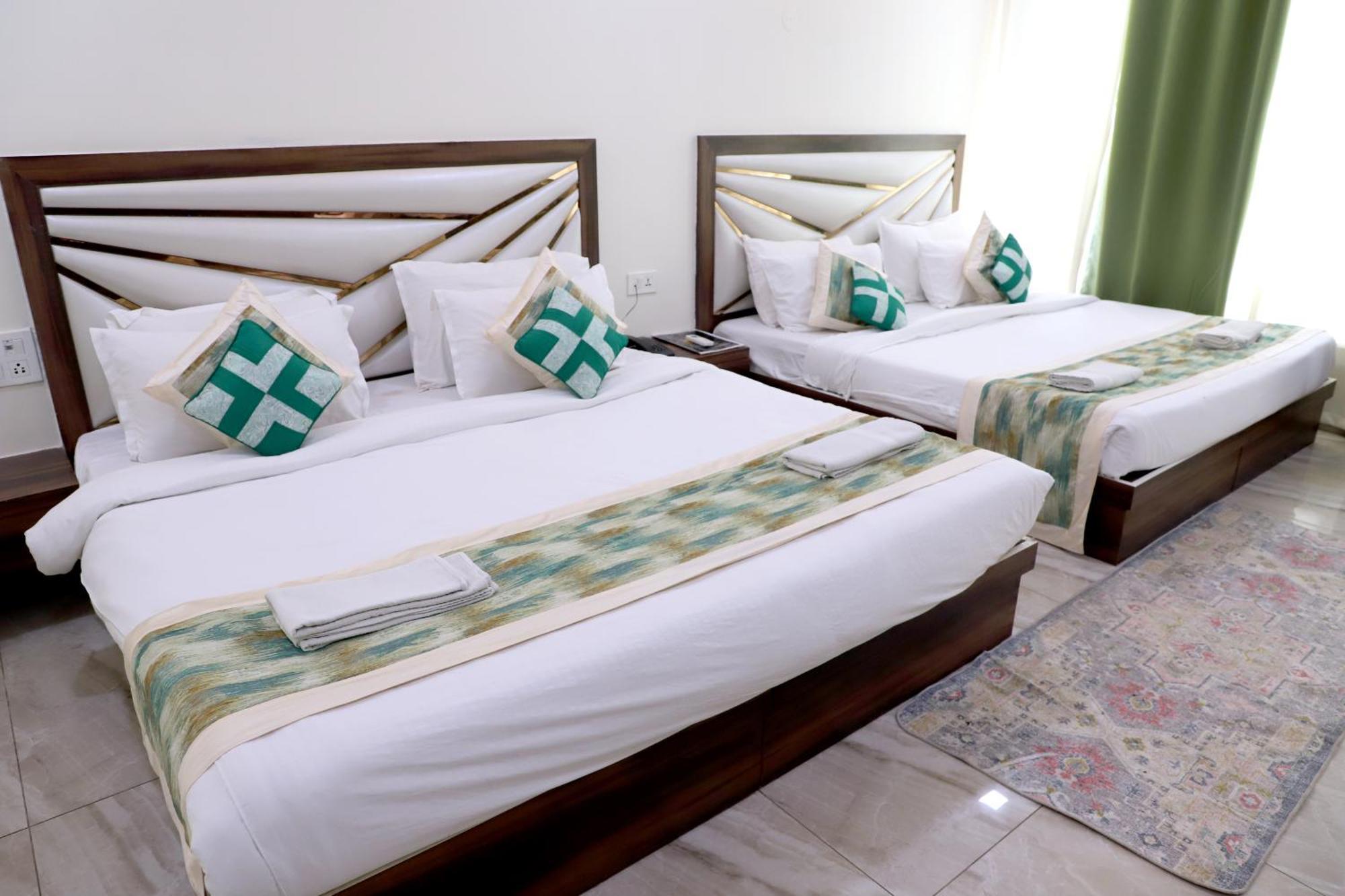 Crown Hotel Agra Near Taj Mahal Luaran gambar
