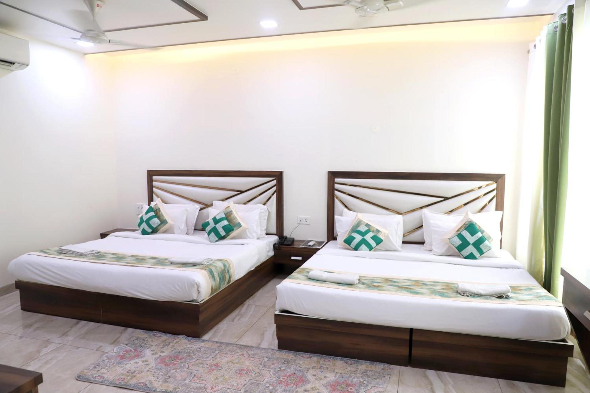 Crown Hotel Agra Near Taj Mahal Luaran gambar