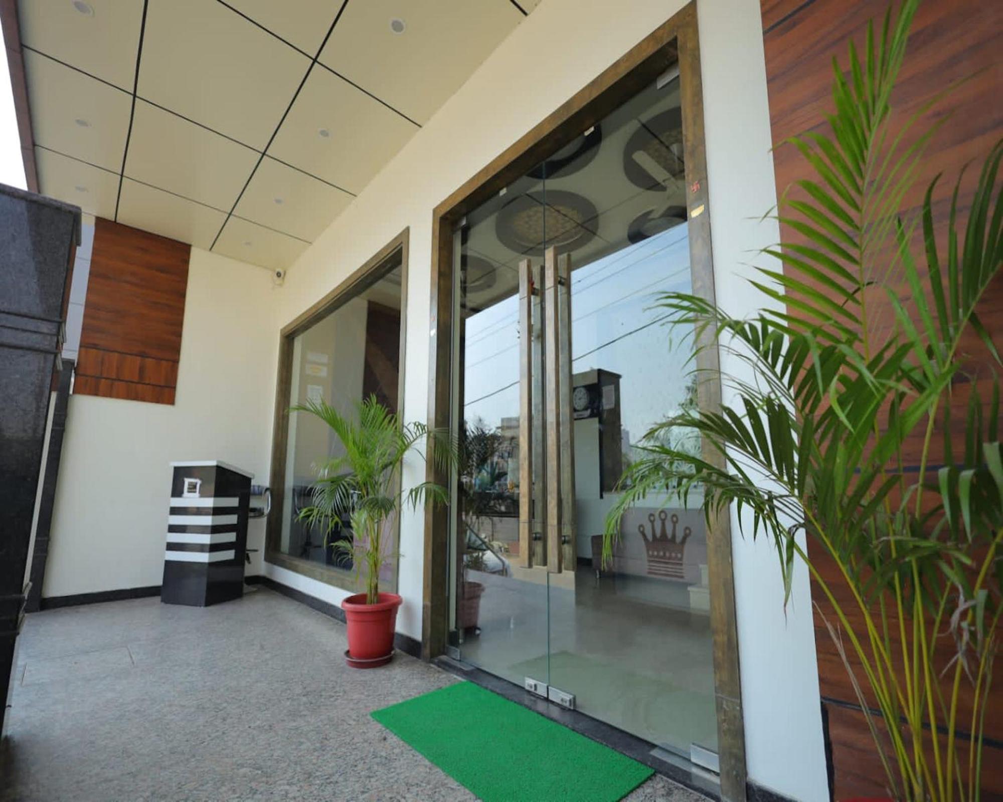 Crown Hotel Agra Near Taj Mahal Luaran gambar