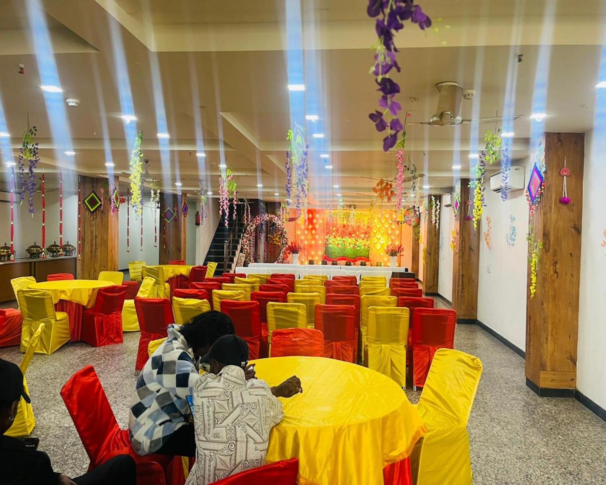 Crown Hotel Agra Near Taj Mahal Luaran gambar