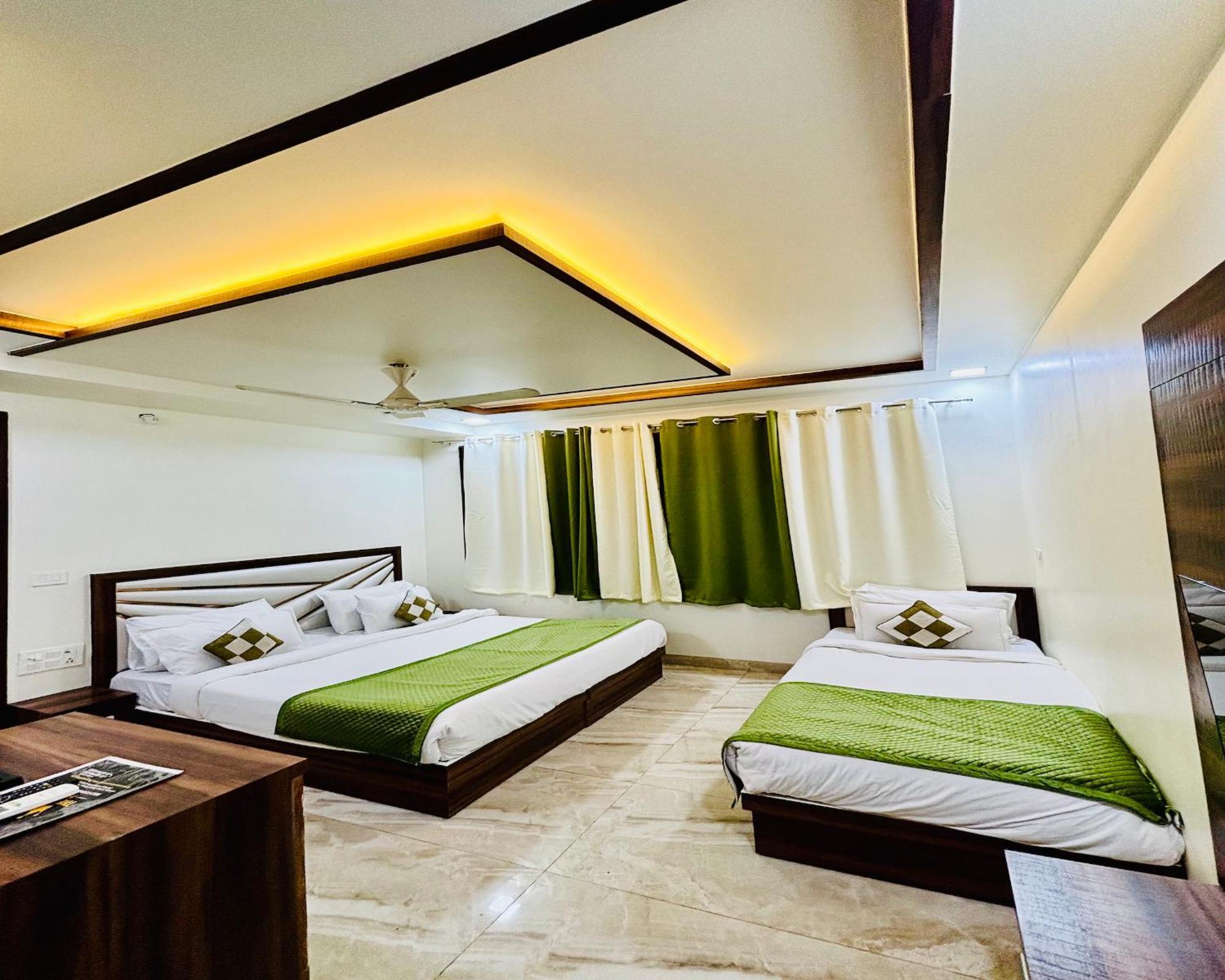 Crown Hotel Agra Near Taj Mahal Luaran gambar