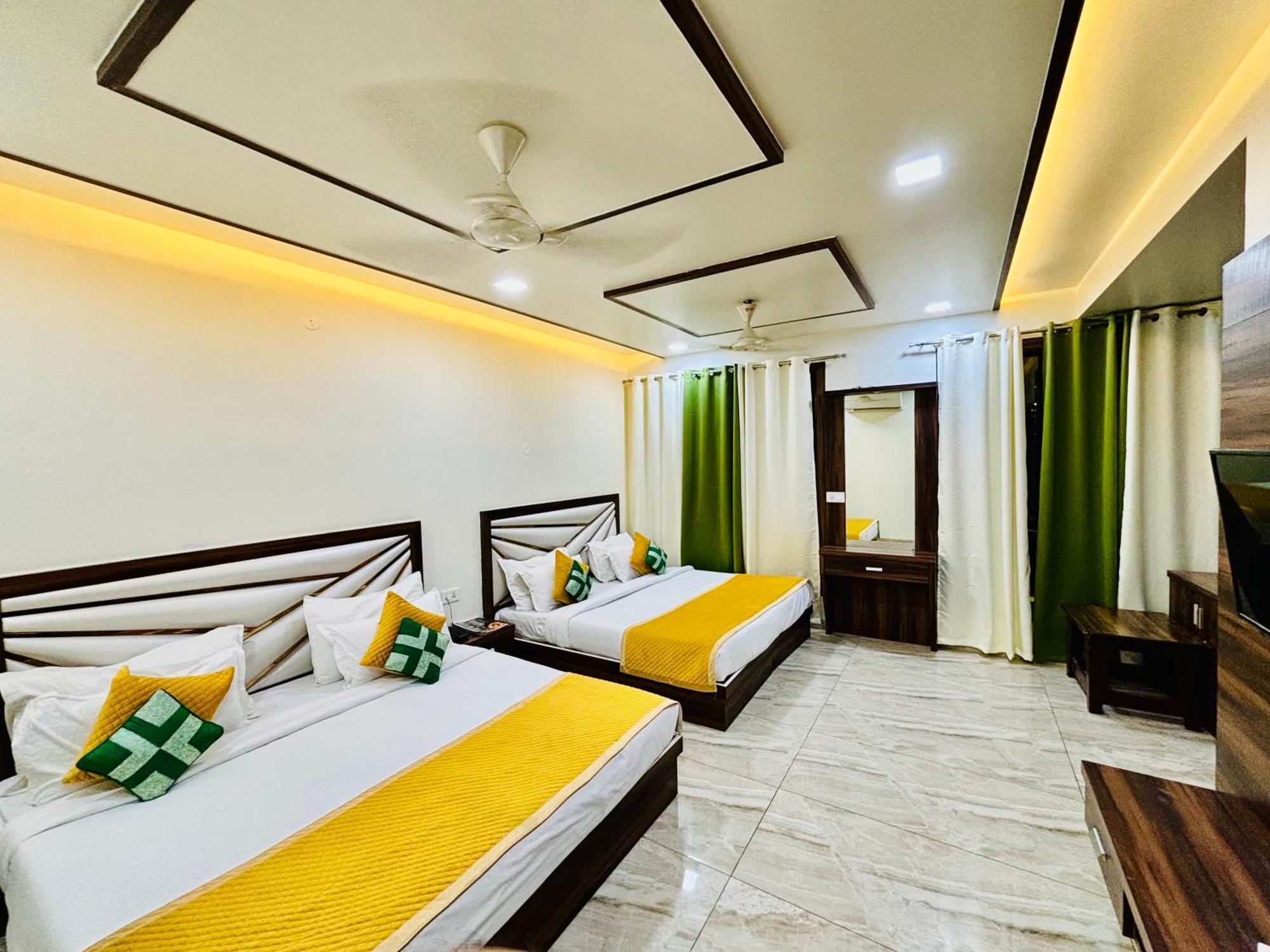 Crown Hotel Agra Near Taj Mahal Luaran gambar